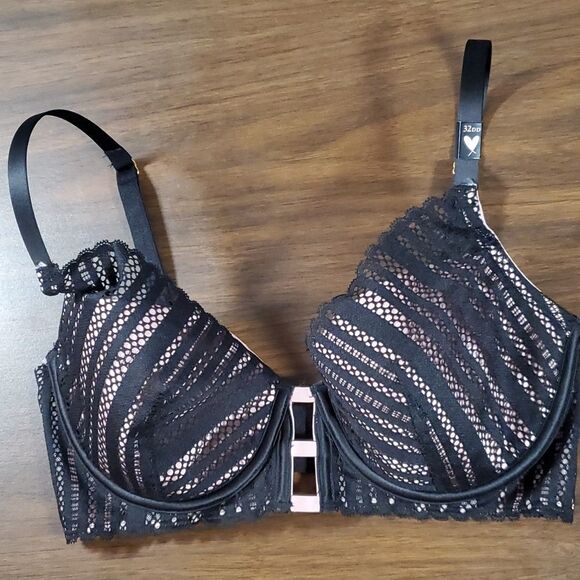NEW Victoria's Secret Lined Plunge‎ Bra 32DD 32E - Picture 1 of 10